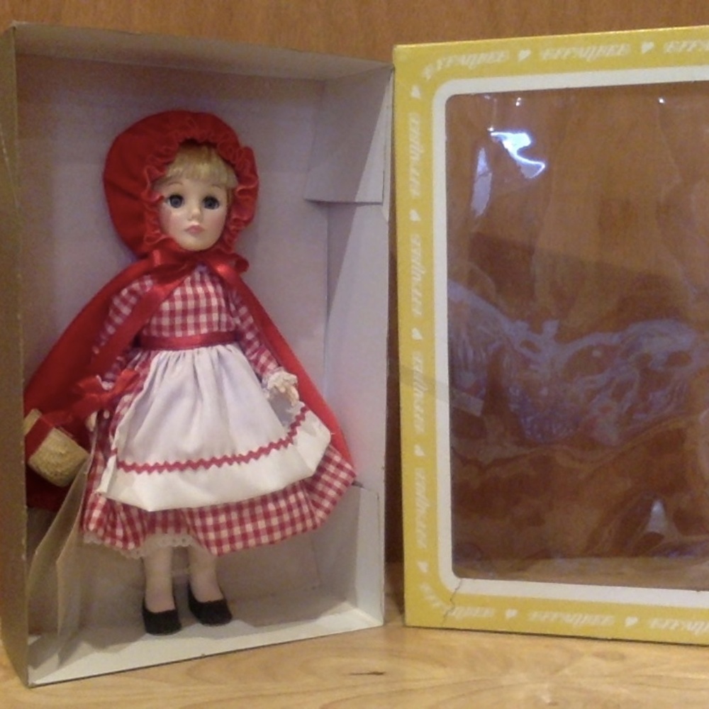 Effanbee "Storybook" Series Little Red Riding Hood #1178 Vintage